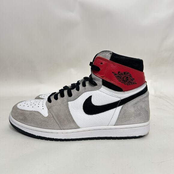 Nike Air Jordan 1 Retro High “Light Smoke Grey” - Picture 6 of 10